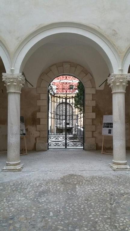 Il Vicoletto 3* LʼAquila